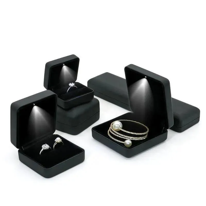 100PCs Jewelry Gift Leather LED Wedding Ring Boxes