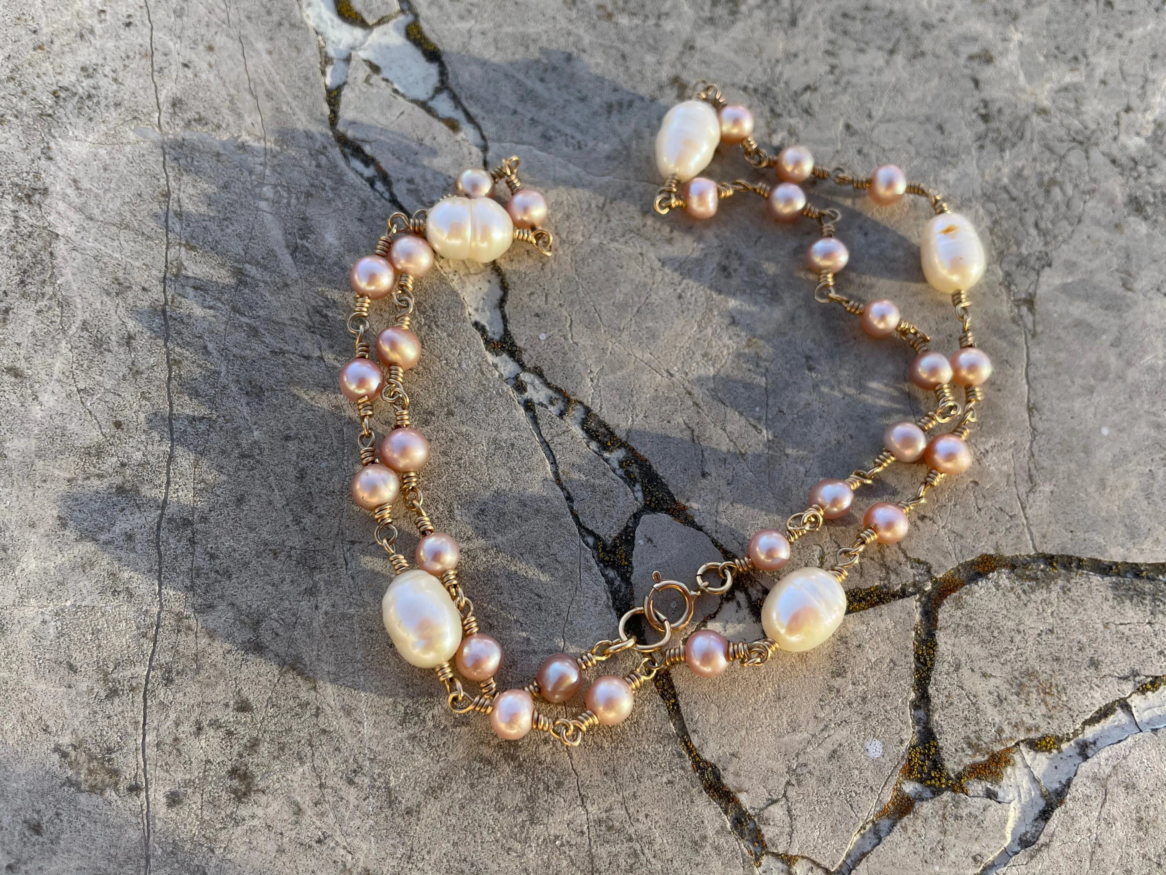14K Yellow Gold Pink   White Pearl Artisan Hand Made 14kt Necklace 10.5g