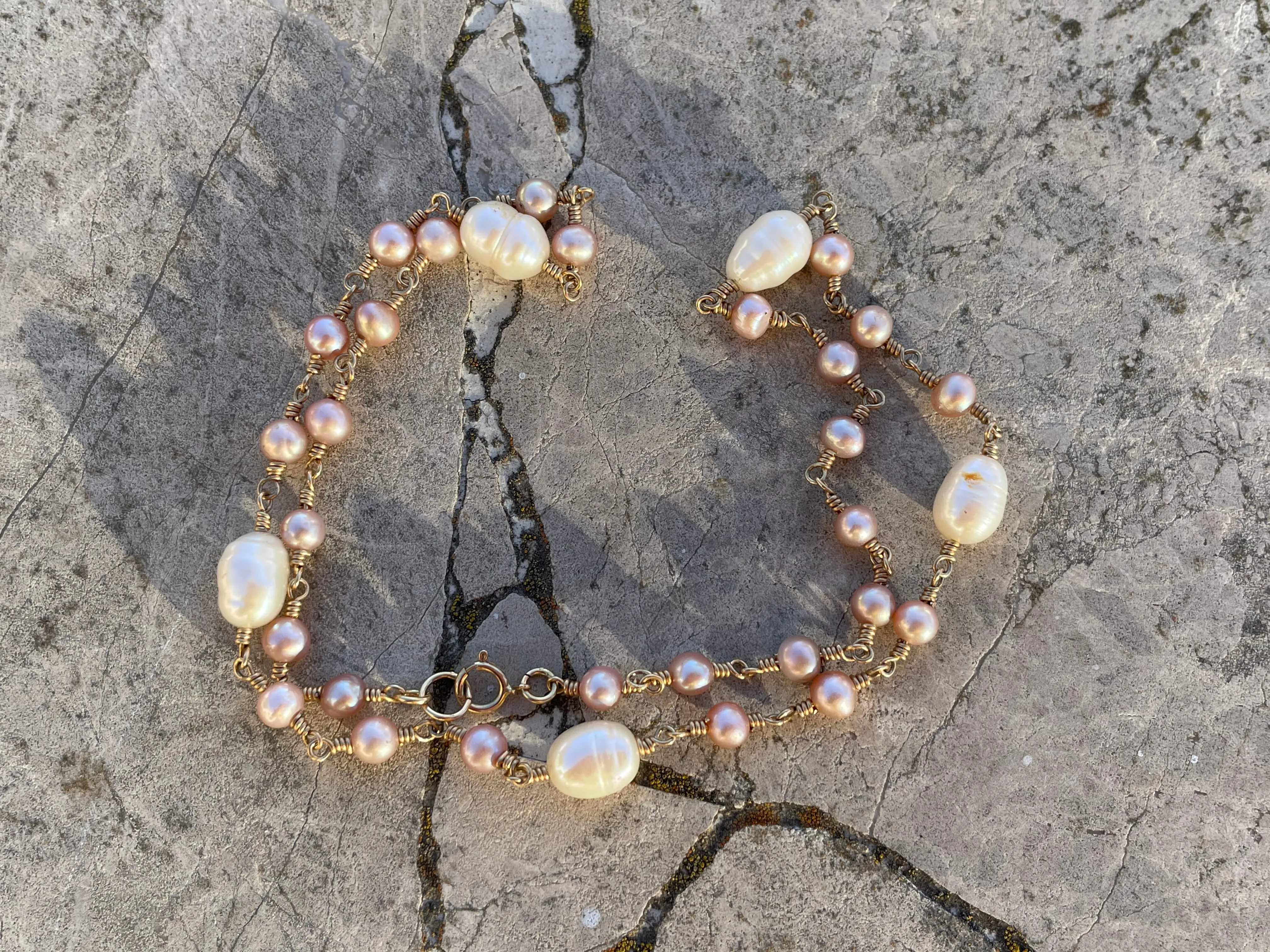 14K Yellow Gold Pink   White Pearl Artisan Hand Made 14kt Necklace 10.5g