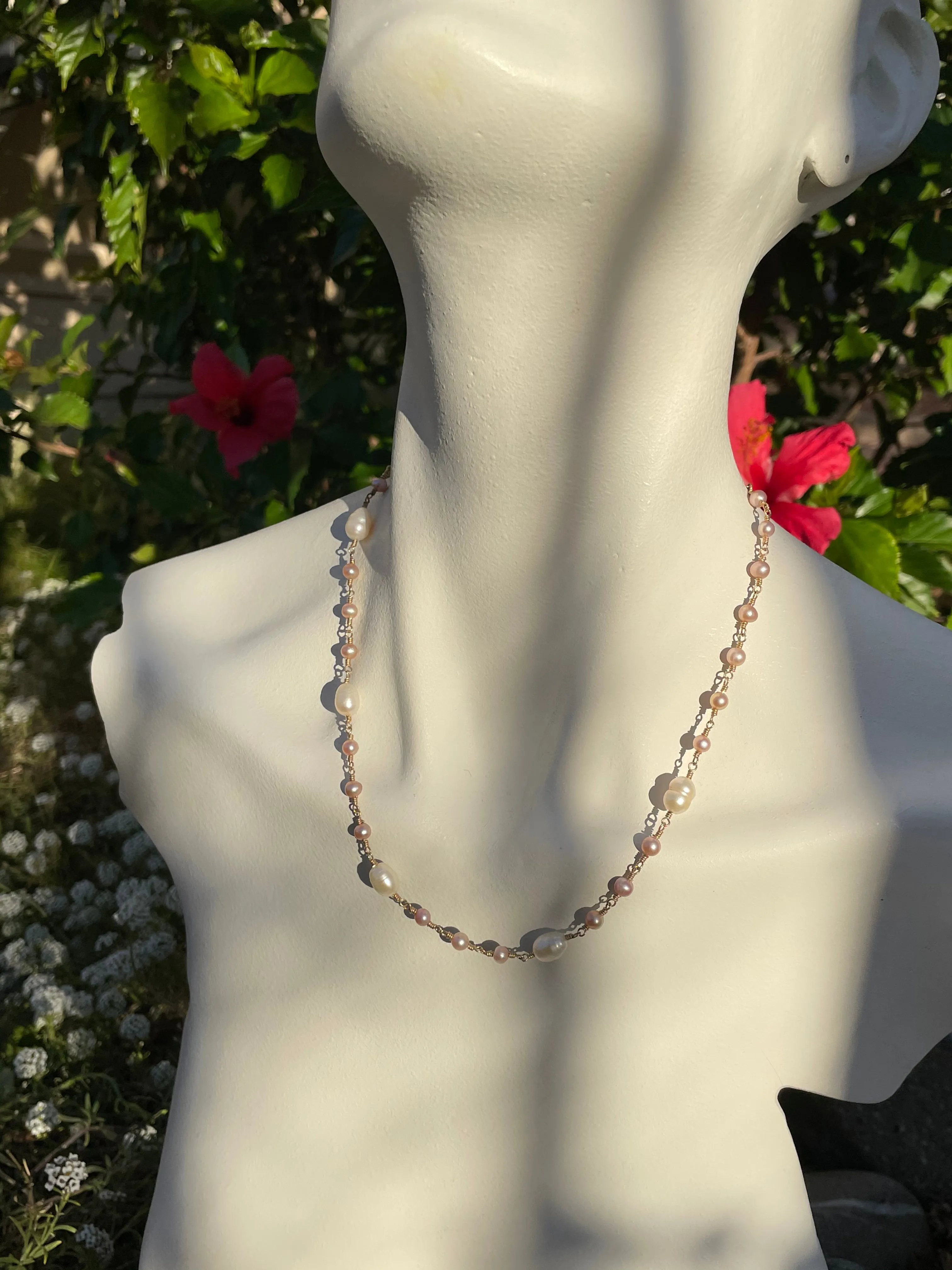 14K Yellow Gold Pink   White Pearl Artisan Hand Made 14kt Necklace 10.5g