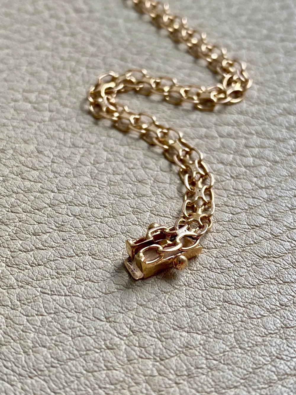 1970 Vintage 18k gold slim x-link bracelet - 7.5 inch length