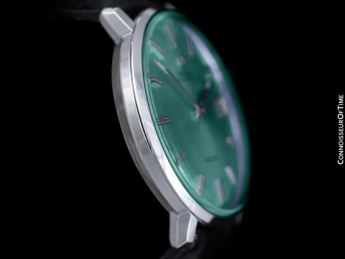c. 1970 Omega De Ville Vintage Mens Cal. 565 Automatic Watch with Tiffany Blue Dial - Stainless Steel