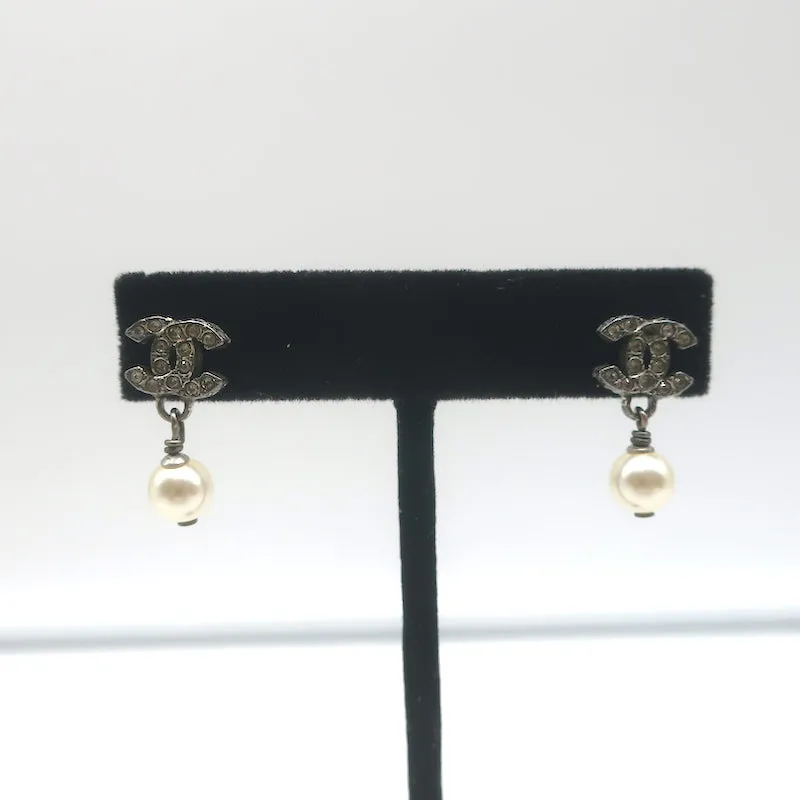 Chanel 05A Crystal CC Pearl Drop Earrings