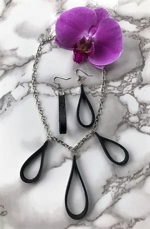 Droplet necklace and earrings