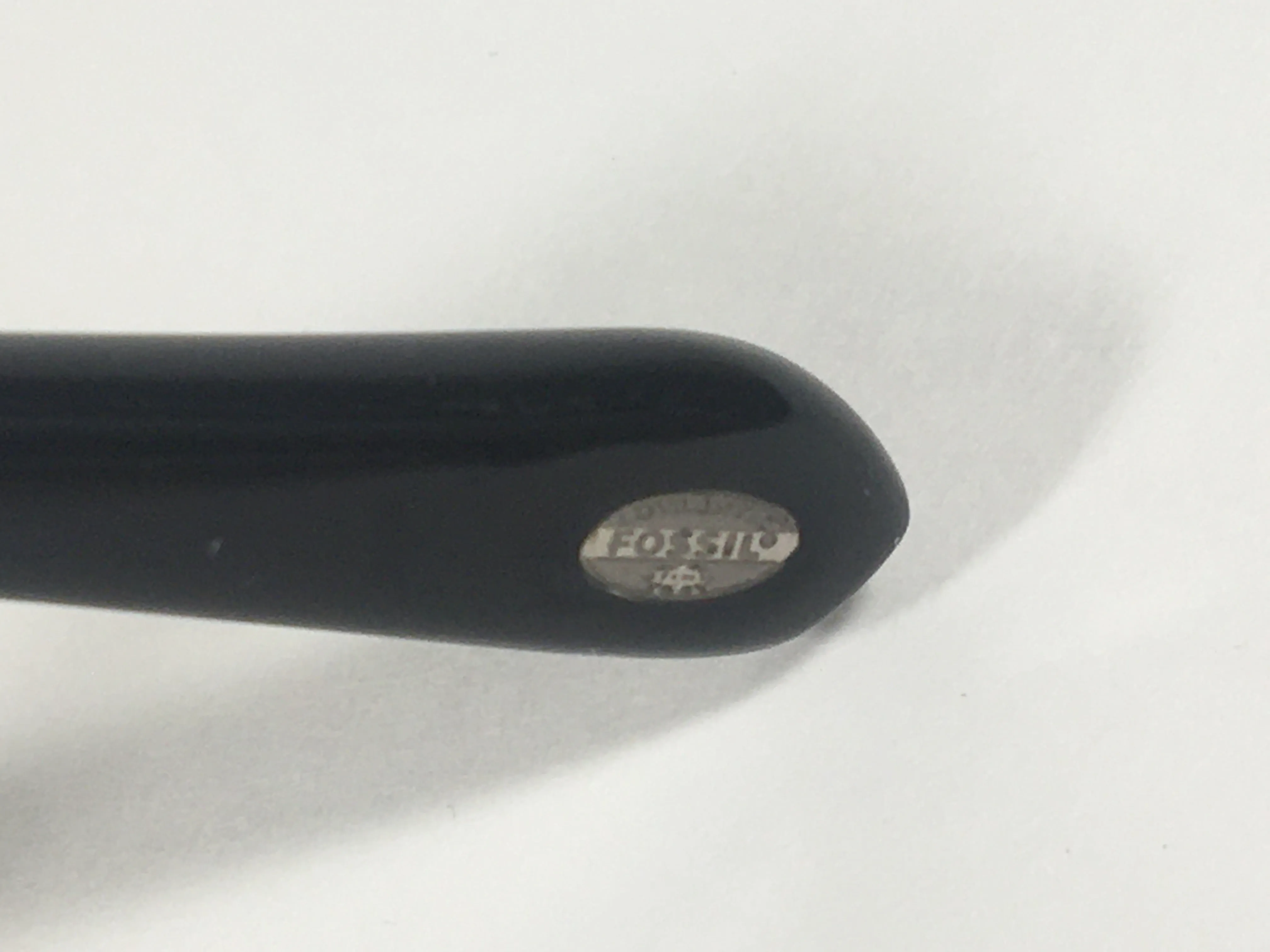 Fossil Catty Club Sunglasses Black Gloss Frame Silver Trim Smoke Gradient Lens FW148