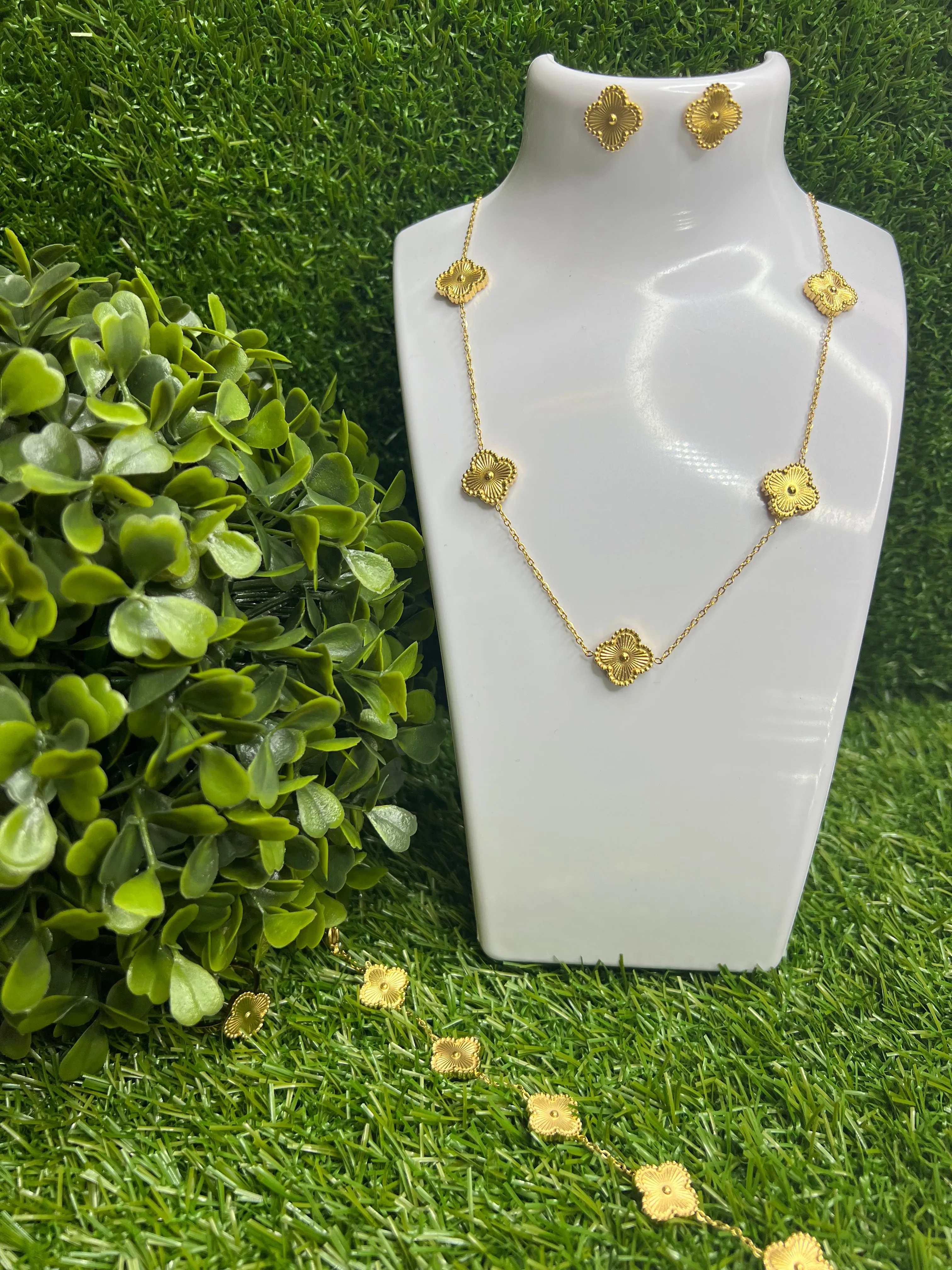 Gold Clover Fullset