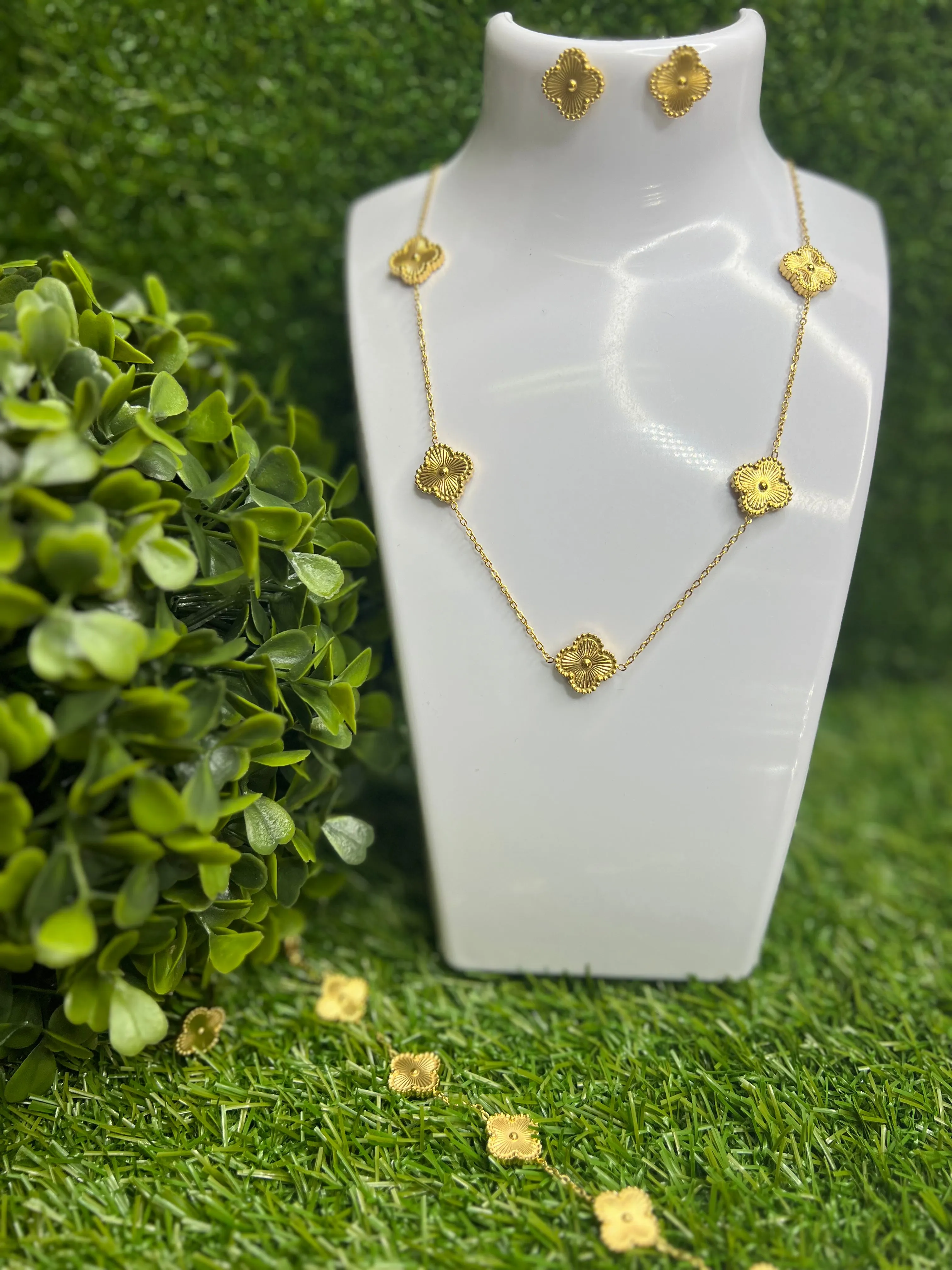 Gold Clover Fullset