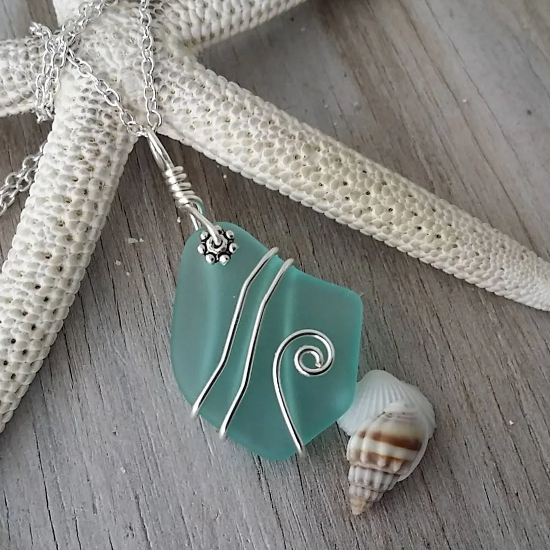 Hawaiian Jewelry Sea Glass Necklace, Wire Aquamarine Necklace, Unique Sea Glass Jewelry Beach Jewelry For Girls (March Birthstone Jewelry)