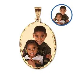 Medium Oval w/ Diamond Cut Edge Photo Pendant Jewelry