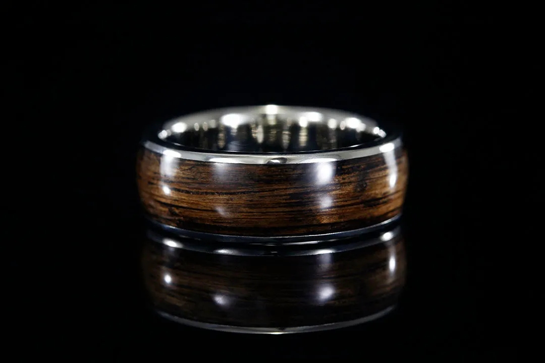 MEN'S WHITE GOLD WHISKEY BARREL WOOD RING