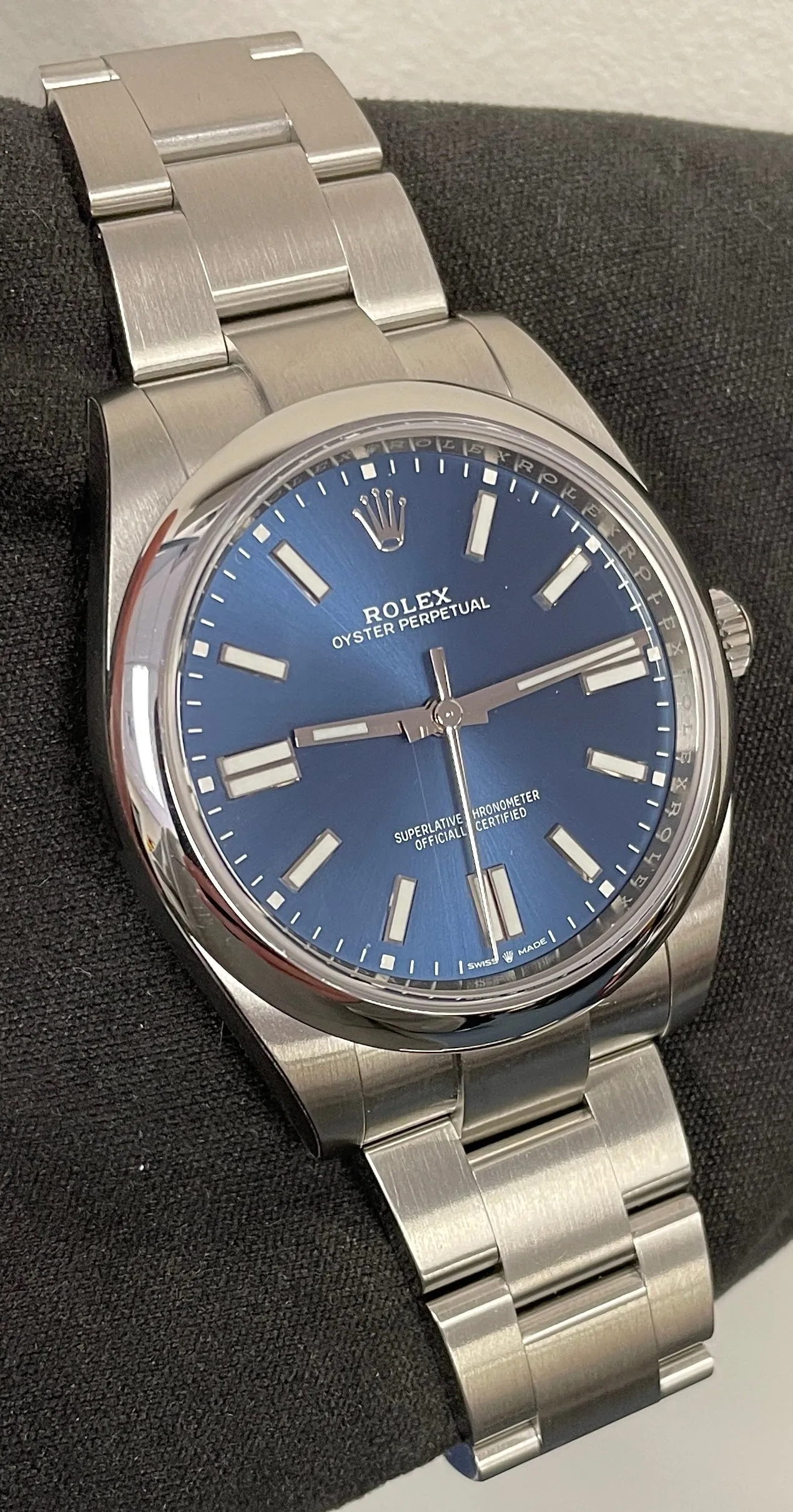NEW STICKERED 2022 Rolex Oyster Perpetual OP 41 Blue 124300 41mm Stainless Watch