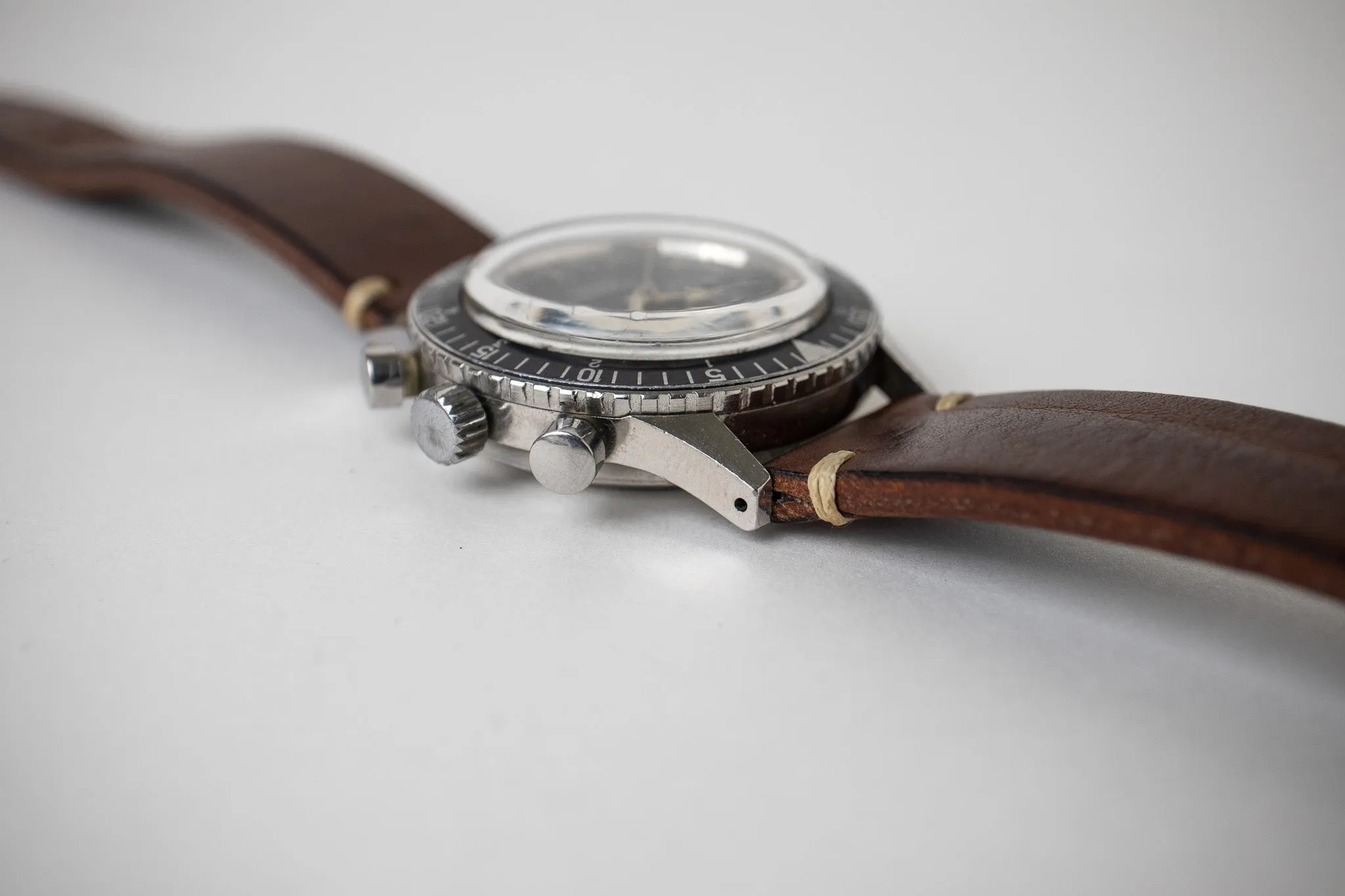 Nivada Grenchen Aviator Sea Diver Chronograph 9989-8222