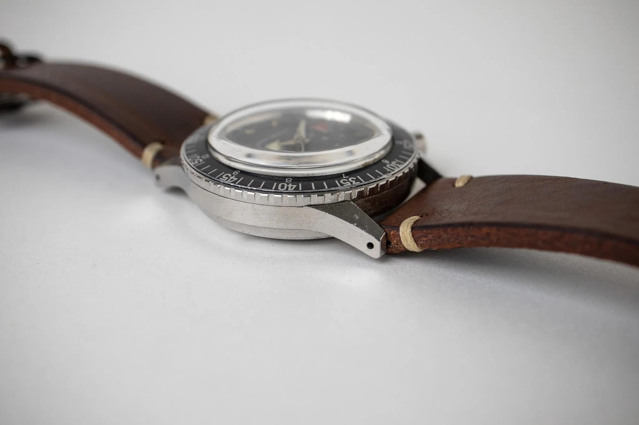 Nivada Grenchen Aviator Sea Diver Chronograph 9989-8222