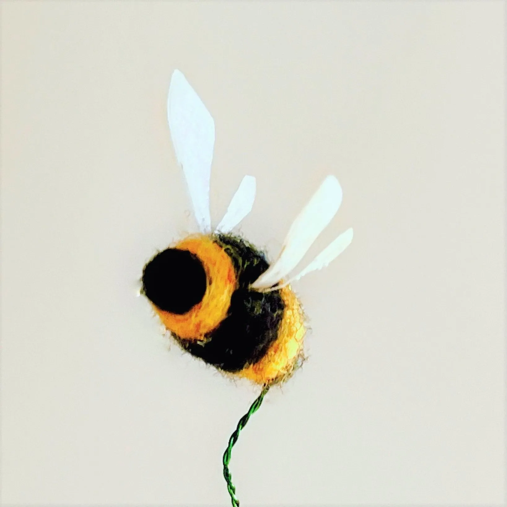 Osbert, The Beekeeper Gnome (RETIRED)