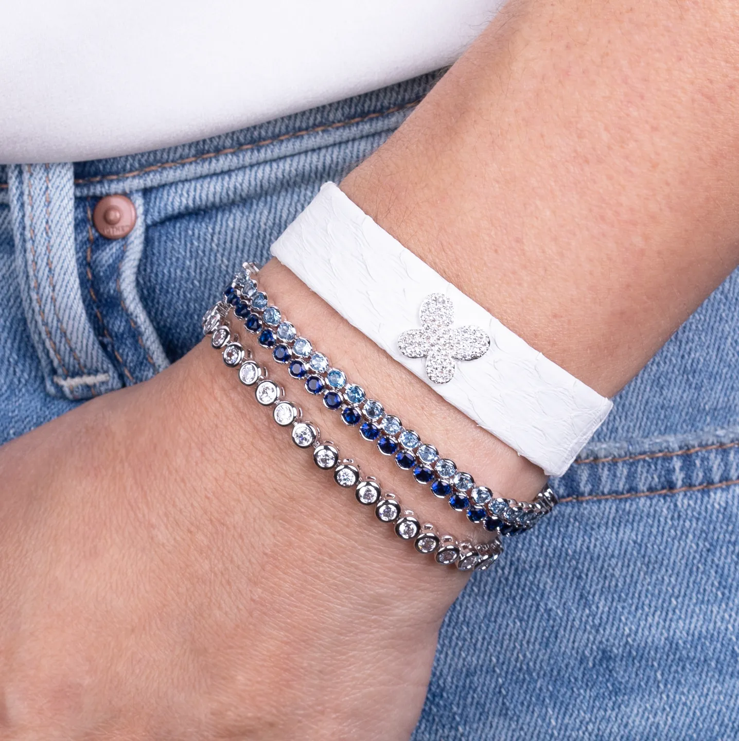"Radiate Love" Genuine Leather Magnetic Closure Charm Bracelet
