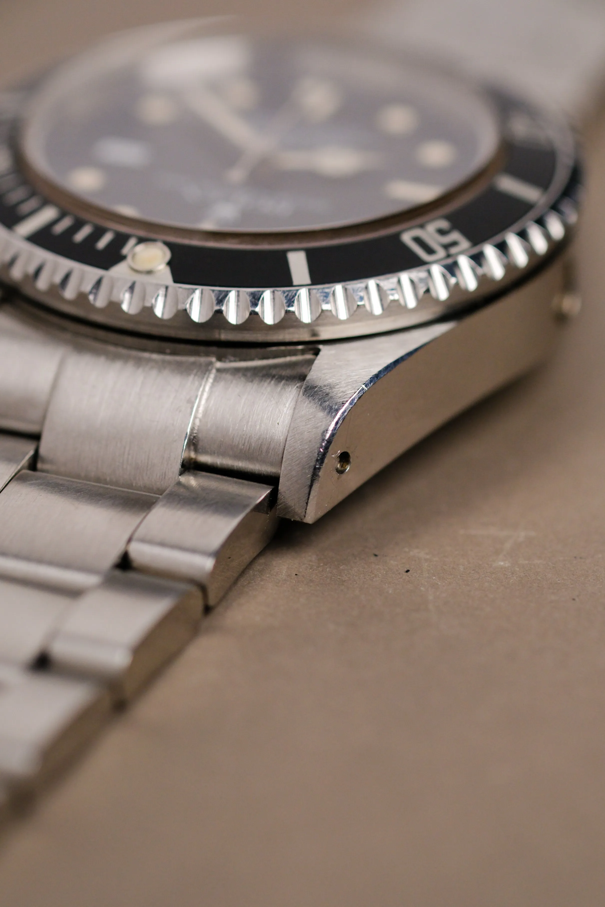 Rolex Sea-Dweller 16660 Satin Cream Patina - 1987