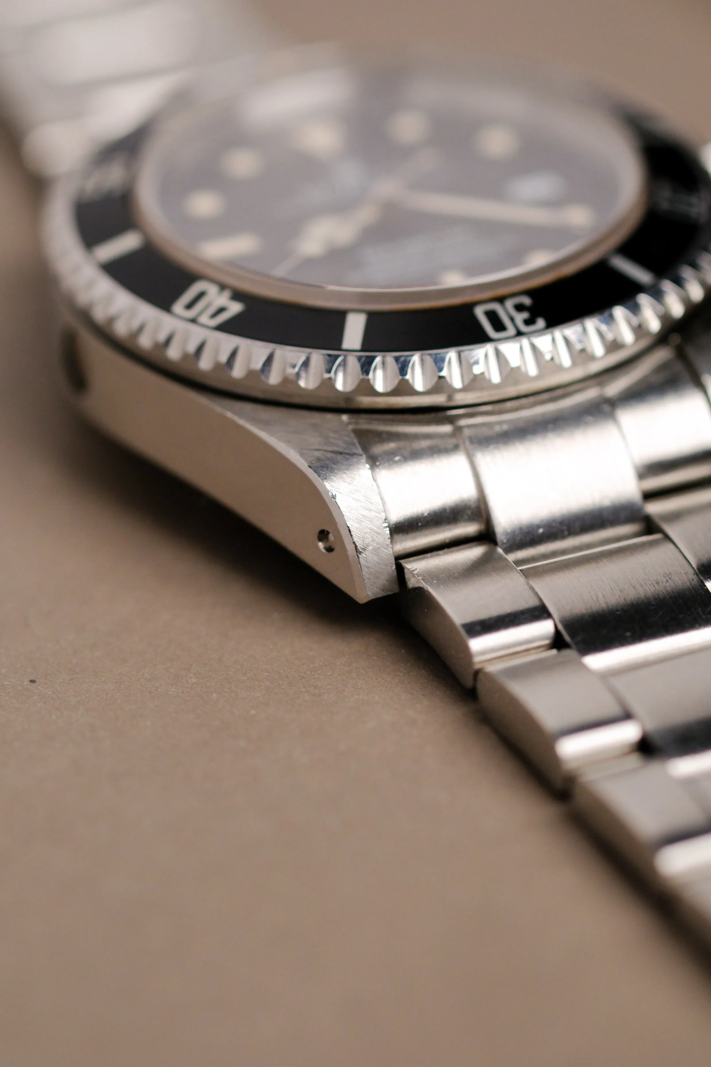 Rolex Sea-Dweller 16660 Satin Cream Patina - 1987