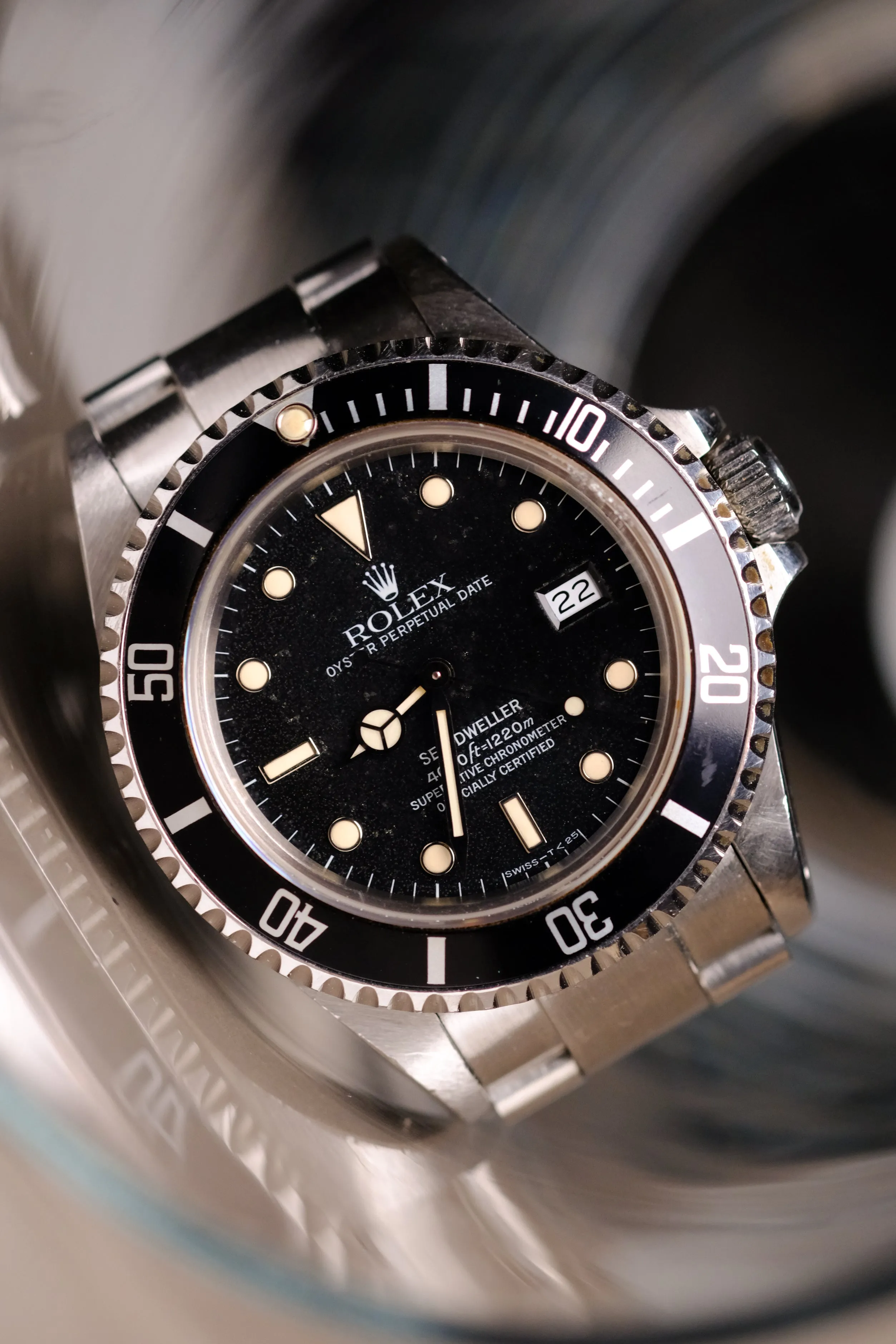 Rolex Sea-Dweller 16660 Satin Cream Patina - 1987