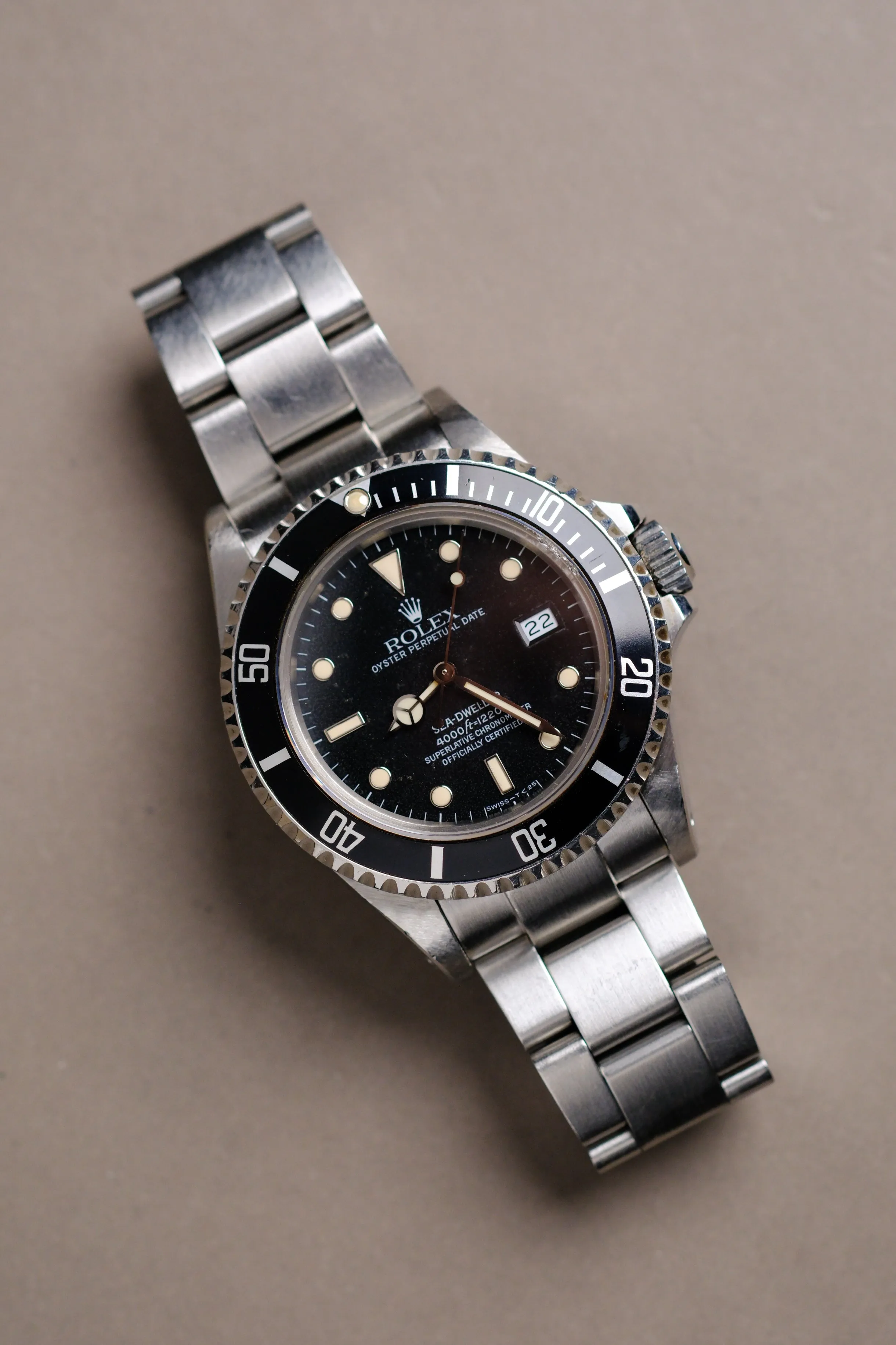Rolex Sea-Dweller 16660 Satin Cream Patina - 1987