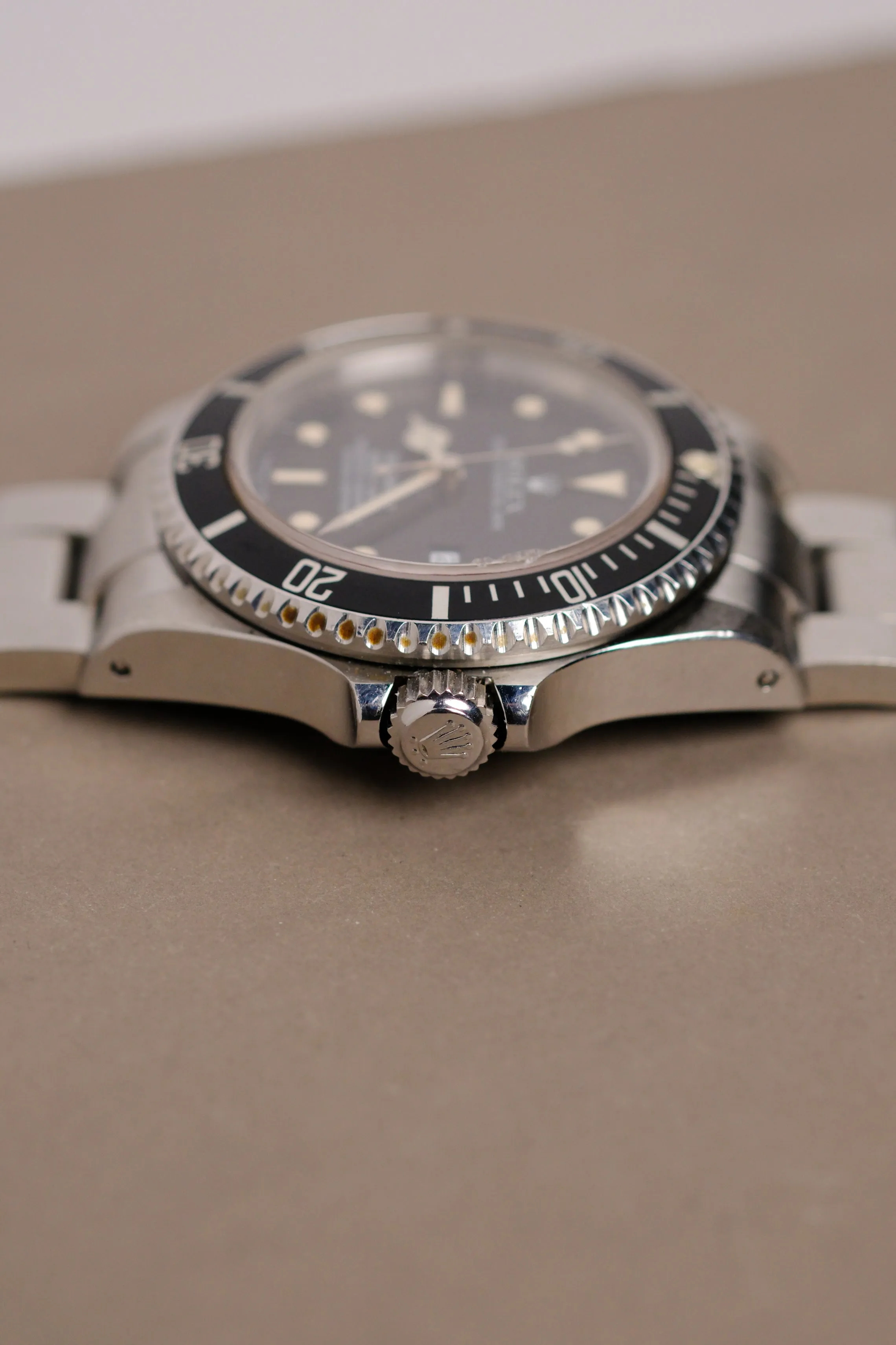Rolex Sea-Dweller 16660 Satin Cream Patina - 1987