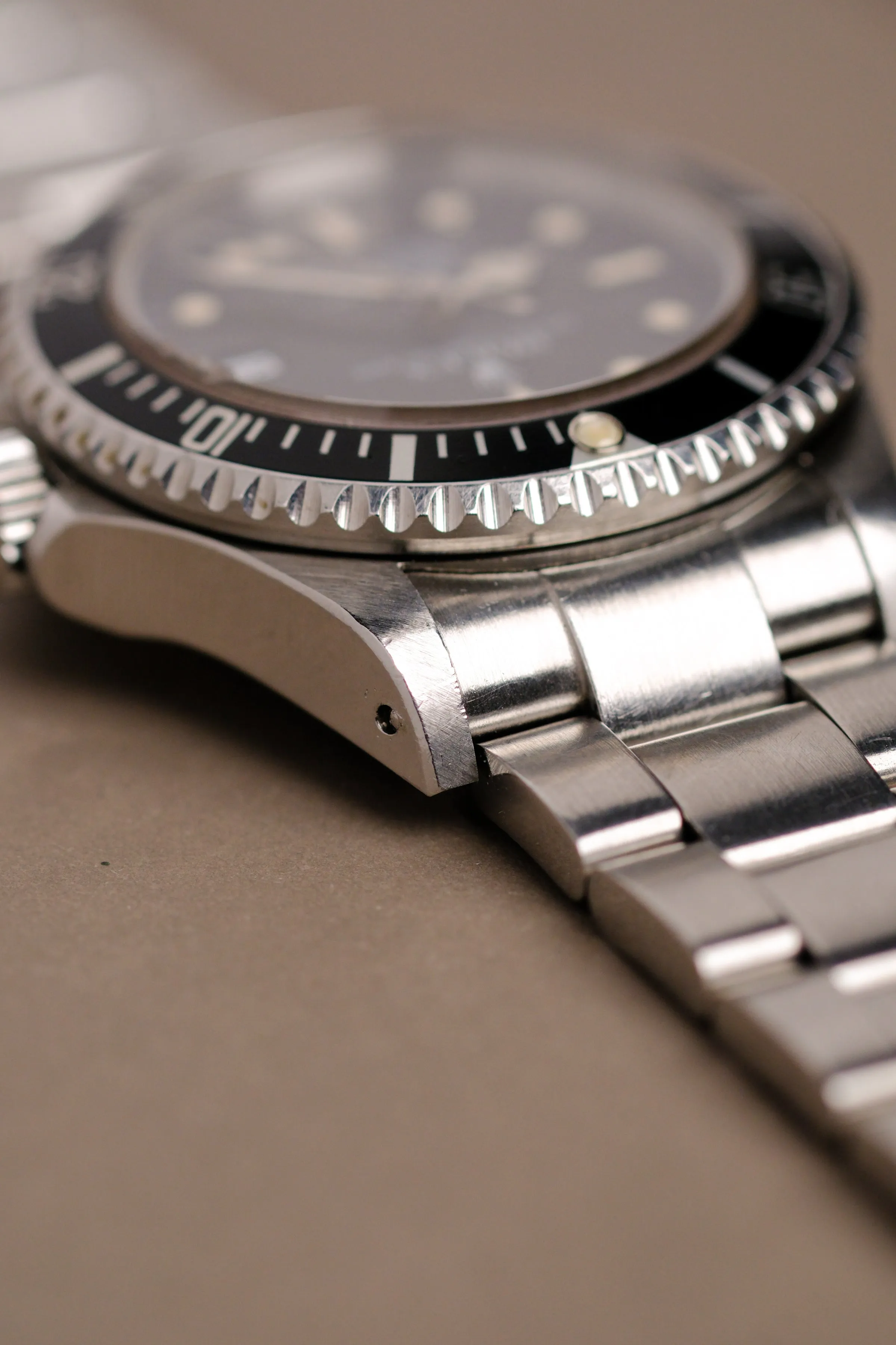 Rolex Sea-Dweller 16660 Satin Cream Patina - 1987