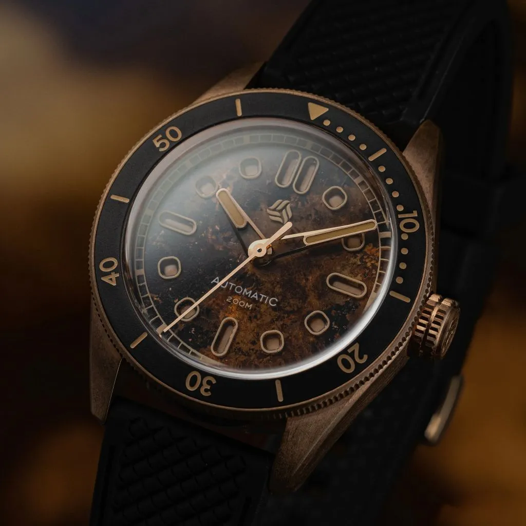Selten Salvage&nbsp;Bronze &ndash; Vintage&nbsp;Wall (Brown&nbsp;Patina&nbsp;Dial)
