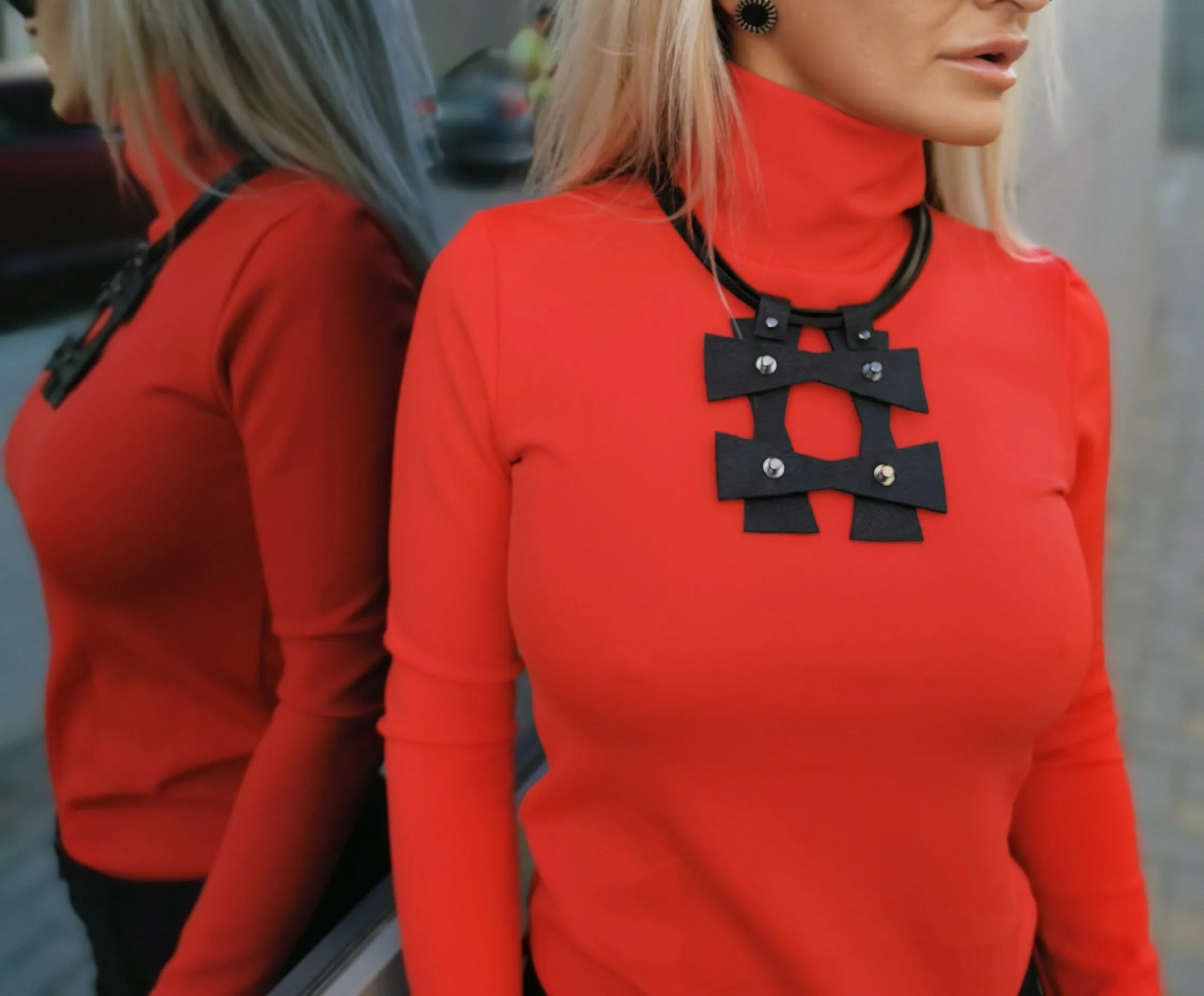 Short necklace with Abstract Geometric Element / Leather Extravagant Women Jewelry