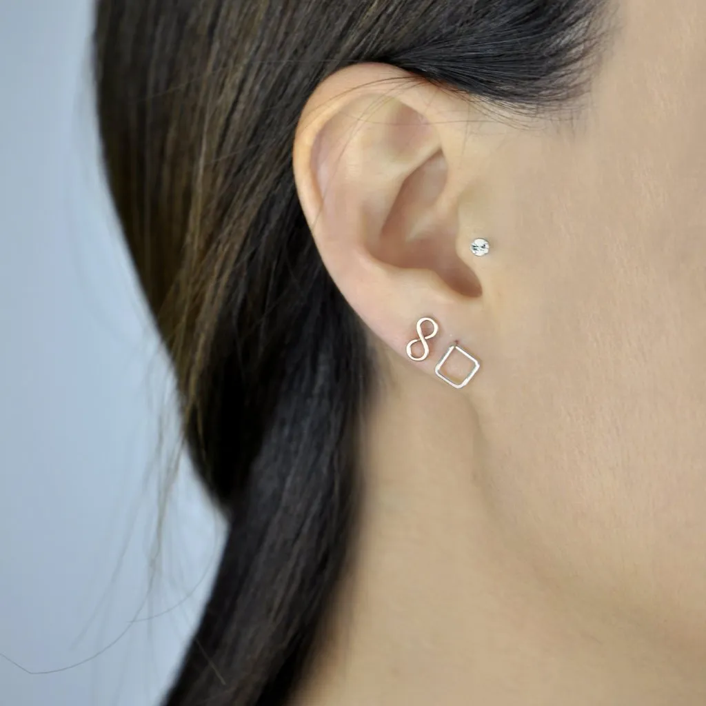 Square Wirewrapped Studs