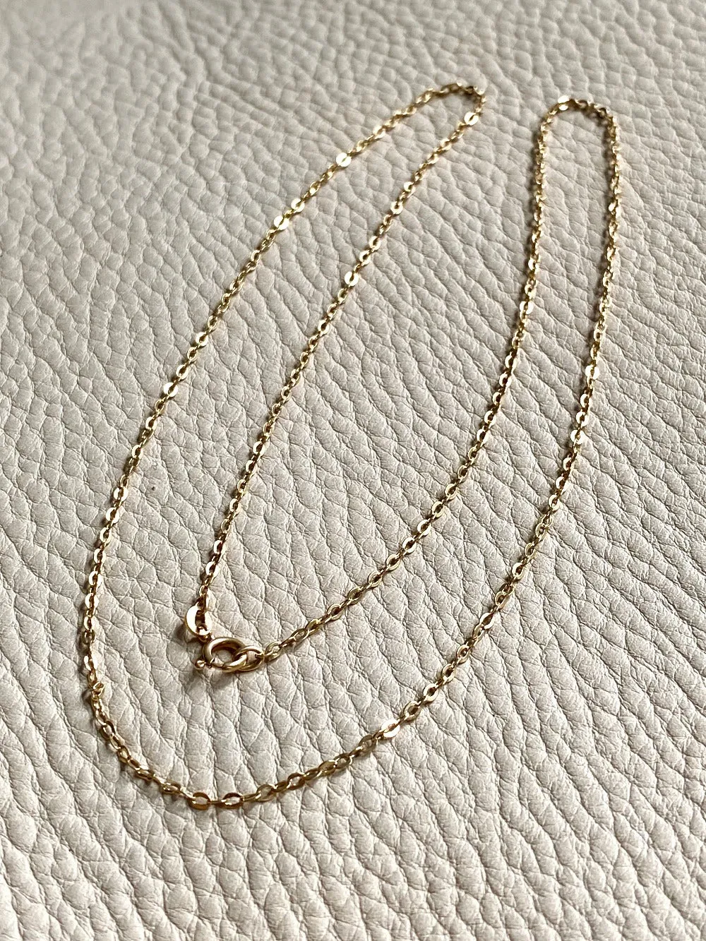 Vintage Italian cable link gold chain necklace - 23 inches of 18k gold